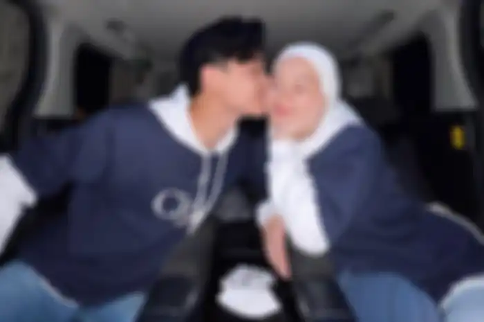 Rey Mbayang dan Dinda Hauw