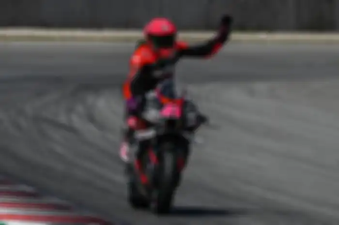 Penampilan pembalap Aleix Espargaro mendapat pujian dari Bos Honda