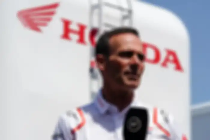 Marc Marquez sudah pulang selesai operasi tangan kanannya dari Amerika Serikat, bos tim Repsol Honda Alberto Puig jelaskan kondisi ke depan
