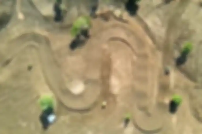 Video proses pembangunan Sirkuit MXGP Indonesia 2022 di Samota, Sumbawa, Nusa Tenggara Barat (NTB), lihat yuk.