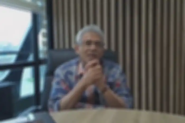Saleh Abdurrahman yang menjabat Komite BPH Migas menepis wacana kenaikan harga Pertalite, sementara penggunaan aplikasi MyPertamina masih menunggu keputusan Presiden Jokowi.