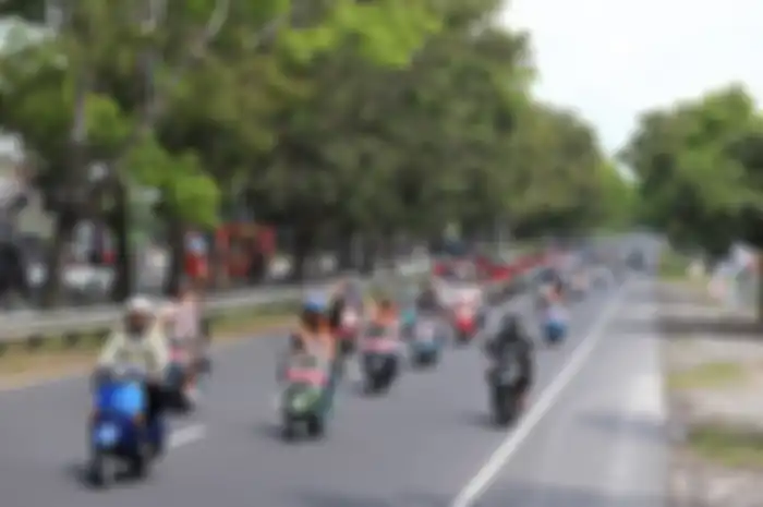 Riding di Vespa World Days 2022 Bali