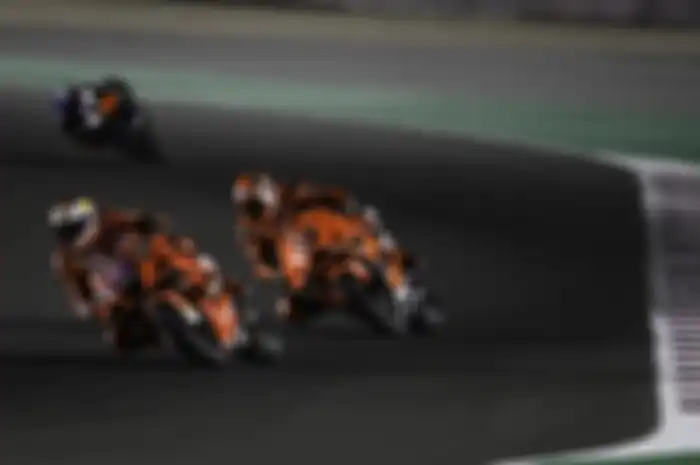 Punya pengalaman denganKTM RC16, Danilo Petrucci kirim pesan ke Jack Miller yang ingin gabung KTM musim depan.