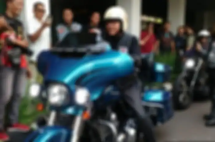 Zulkifli Hasan pernah naik moge Harley-Davidson Ultra Electric Touring.