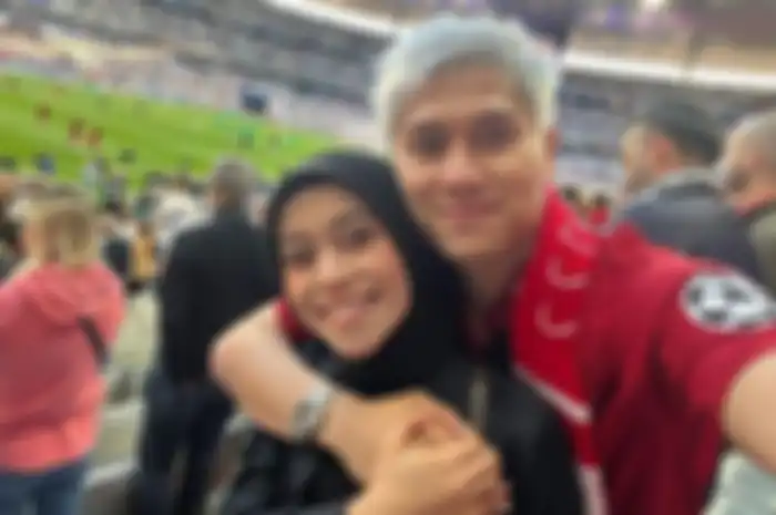 Rizky Billar dan Lesty Kejora. 