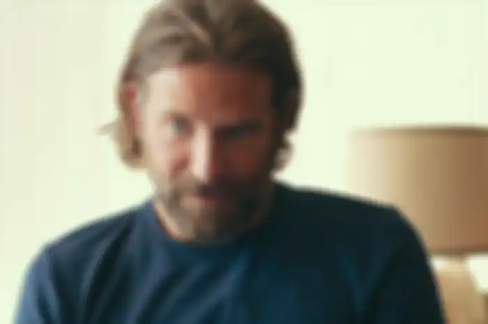 Aktor Bradley Cooper dalam film A Star is Born (2018) akui sempat jadi pecandu narkoba dan alkohol.