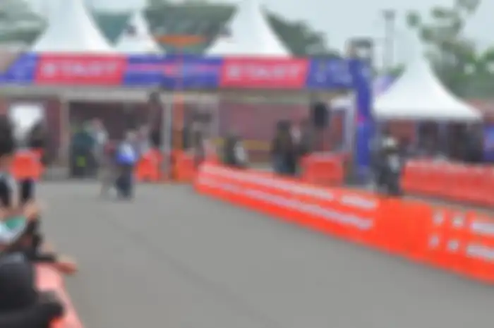 Para peserta Street Race Meikarta