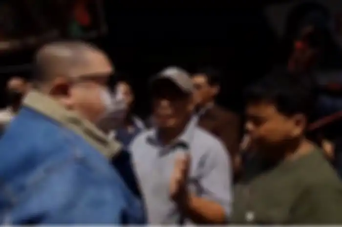 Hotman Paris cuma berikan respons begini saat tahu tempat kongkonya Kopi Johny diacak-acak Razman Nasution.