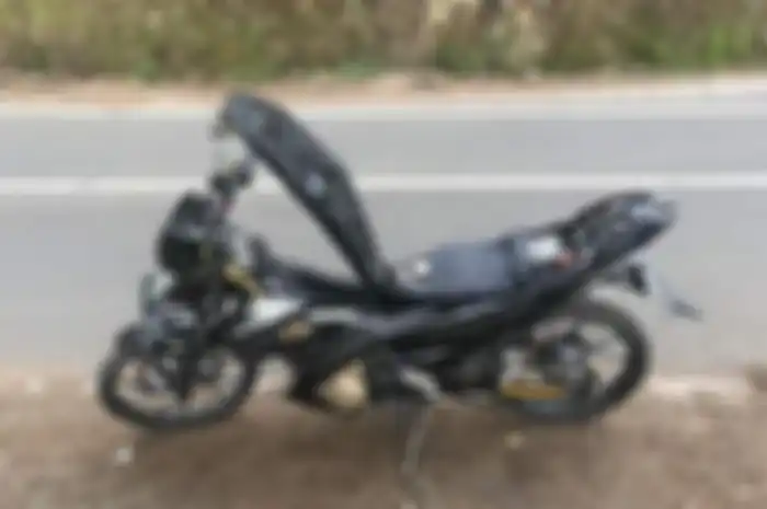 Motor Suzuki Satria FU milik wisatawan yang menghilang di kawasan Gunung Bromo