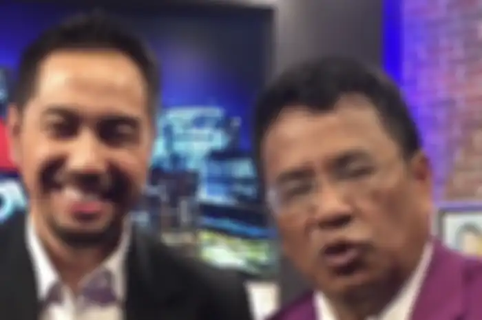 Hotman Paris membantu Sunan Kalijaga ketika melawan ayah Taqy Malik. Begini alasan Sunan ngotot polisikan Holywings. 