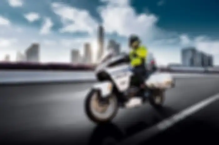 Keren nih, motor listrik CFMoto 300GT-E jadi motor polisi di China, body kekar mirip Honda Goldwing.