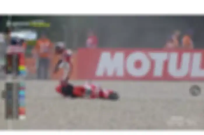 Tangkapan Layar Balapan Moto2 Albert Arenas Terjatuh di Moto2 Belanda 22