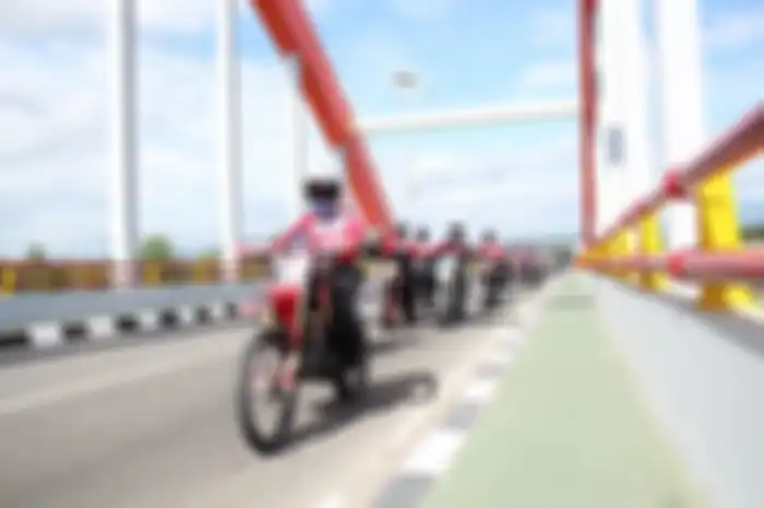400 bikers dari komunitas motor Honda CRF150L dukung pembalap Indonesia Delvintor Alfarizi di MXGP Samota 2022