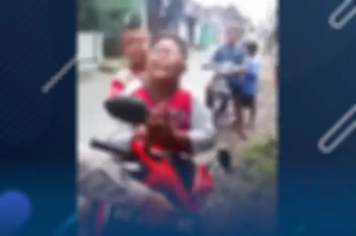 Dua bocah menangis kena razia Polisi