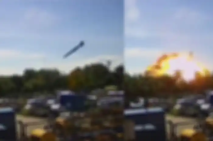 Rudal AS-4 milik Rusia menghantam pusat perbelanjaan di Kremenchuk, Ukraina.