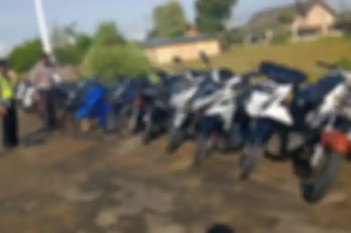 Polisi sita puluhan motor yang akan di gunakan untuk balap liar saat razia di Madura