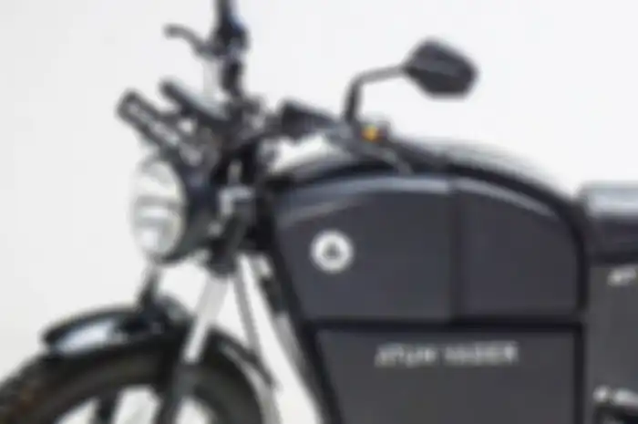 Kenalan sama motor listrik Atum Vader 1.0 asal India, punya gaya cafe racer yang dijual Rp 18 jutaan.