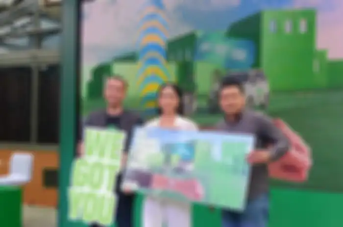 Gojek hadirkan komitmen #WeGotYou yang memiliki program Jaminan Penjemputan Tepat Waktu. (On pict: ki-ka, Amanda Parikesit - Head of Global Marketing Gojek, Aulia Sarah - Aktris & pengguna setia layanan Gojek, dan Yuswohady - Pakar Perilaku Konsumen).