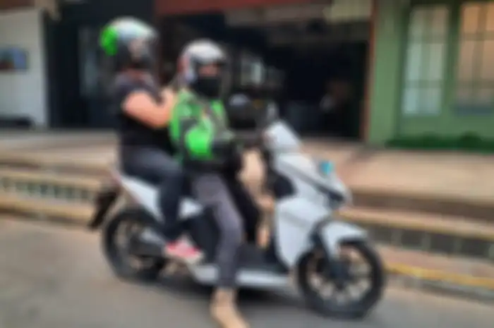 Makin yakin naik driver ojol Gojek, ada program Jaminan Penjemputan Tepat Waktu.