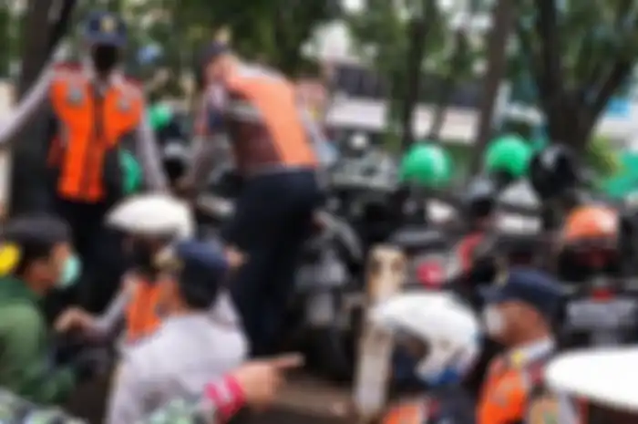 Puluhan Motor Parkir Liar Diangkut Petugas di Jakarta Utara
