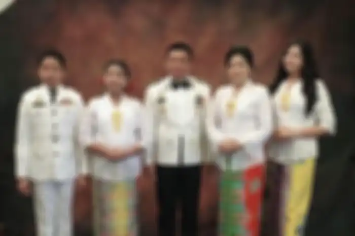Foto wajah anak perempuan Ferdy Sambo jenderal bintang dua termuda Polri terungkap. Tampaknya dia mewarisi kebiasaan ibunya. 
