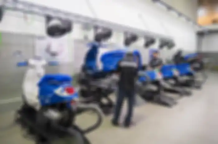 Pemilik motor Piaggio dan Vespa senang, ada program diskon servis jasa dan spare part di dealer Motoplex 4 Brand di Jakarta Barat.