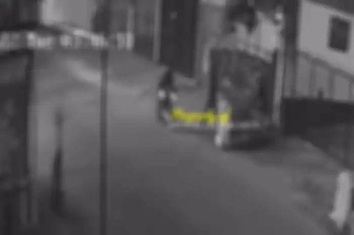 Viral video pemotor lakukan pembacokan ke warga di Tanjung Priok, Jakarta Utara, Selasa (12/7/2022).