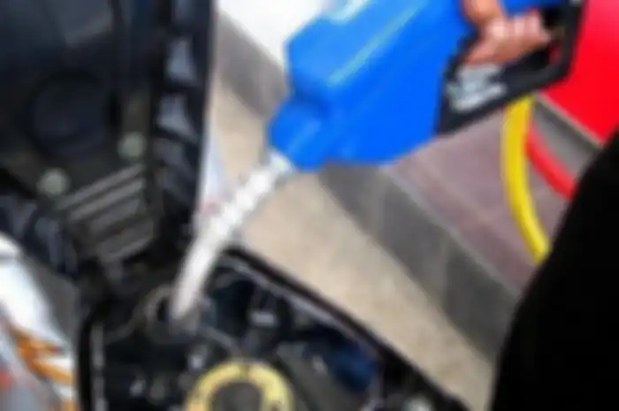 Dispenser SPBU hidup sendiri setelah dicek bikin kaget