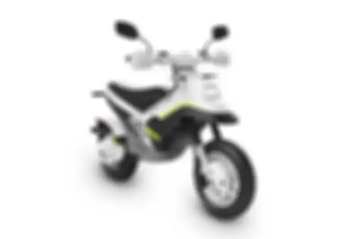 Motor listrik mini mirip Honda EZ90 resmi meluncur, harga mirip Yamaha NMAX.