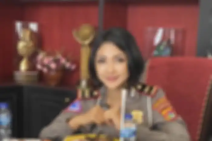 Rita Yuliana polwan cantik yang dimutasi jadi anak buah sahabat Irjen Ferdy Sambo dapat kado ultah kenaikan pangkat.