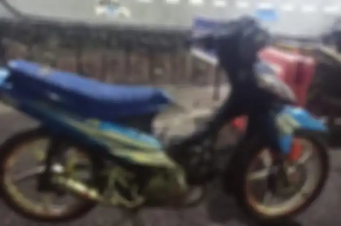 Motor Suzuki Shogun ditinggal karena takut ditilang, pemiliknya masih jadi misteri