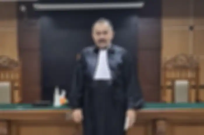 Pengacara keluarga Brigadir Yosua Kamaruddin Simanjuntak ternyata dipecat kliennya saat tangani kasus korupsi Wisma Atlet.