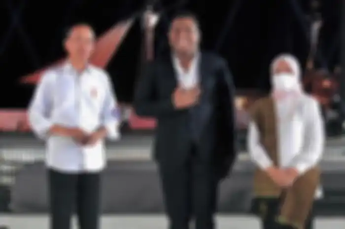 Foto Presiden Joko Widodo, Andmesh Kamaleng, dan Iriana Joko Widodo.