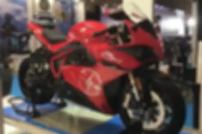 Motor listrik termahal di Indonesia ada di pameran PEVS 2022, Senin (25/7/2022).