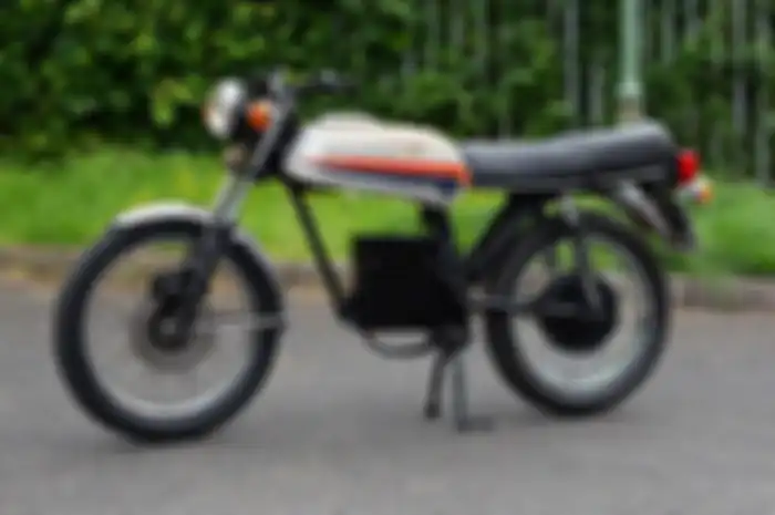 Honda CB100 diubah jadi motor listrik oleh bikers asal Inggris.