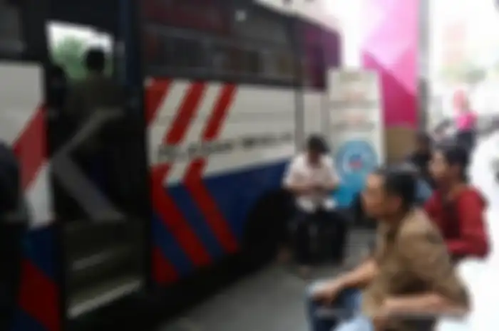 Foto ilustrasi mobil SIM keliling. Jangan lupa cek jadwal SIM keliling Jakarta hari ini, layanan perpanjang SIM cuma sampai jam segini.