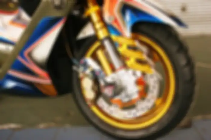 Suspensi upside down KTC Racing dipadu pelek RCB Forged