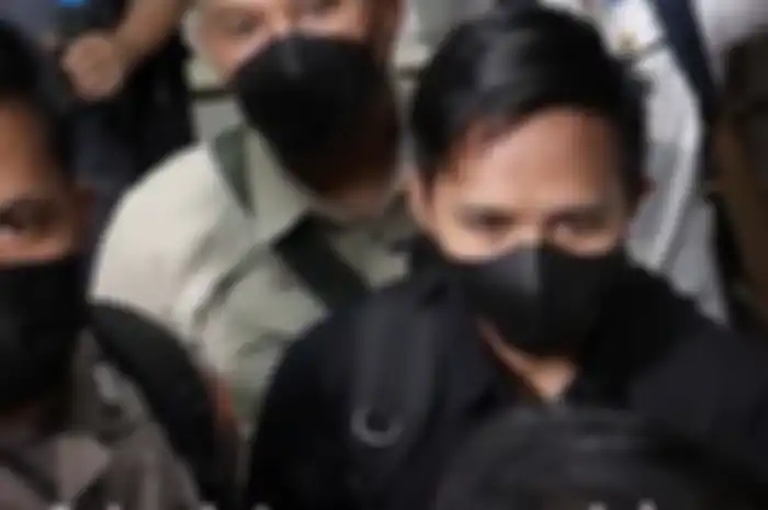 Bharada E yang ketahuan dapat pistol Glock 17 dari sosok ini ternyata dapat surat tugas bukan menjadi ajudan Irjen Ferdy Sambo. 