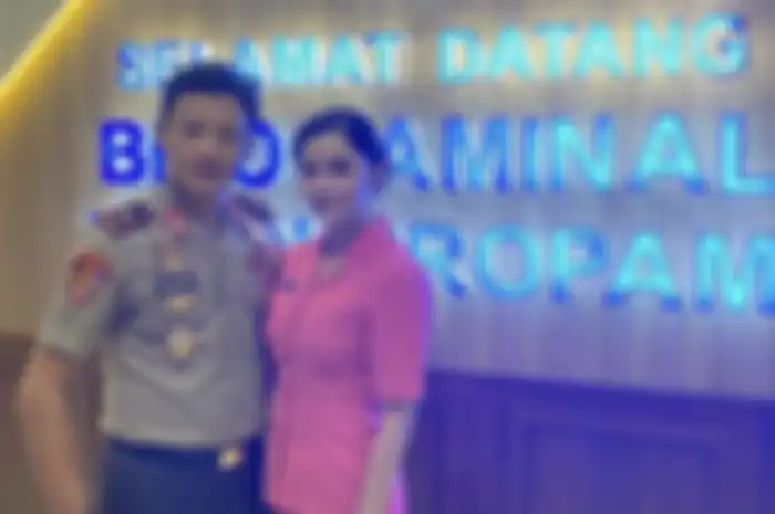 Istri Brigjen Hendra Kurniawan ternyata pernah dilabrak Nikita Mirzani gegara perkara ini. Suaminya dicopot usai tersandung kasus Brigadir J.