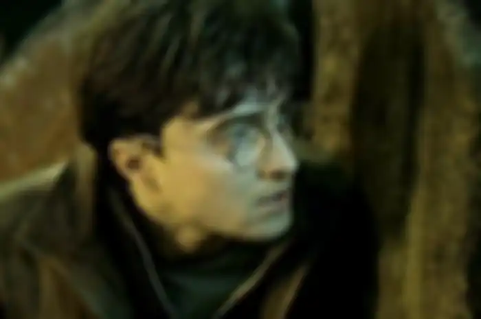 Daniel Radcliffe Ungkap Kalau Dirinya Panik Waktu Nggak Sengaja Lewat Toko Harry Potter