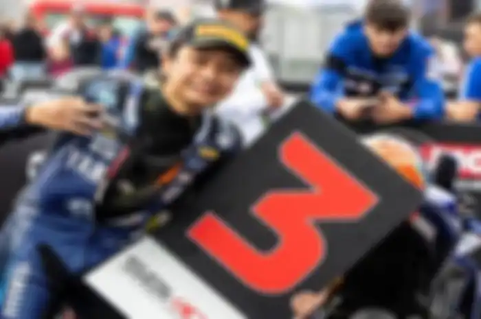 Pembalap Indonesia, Wahyu Nugroho meraih podium di ajang R3 Blu Cru European Cup Ceko