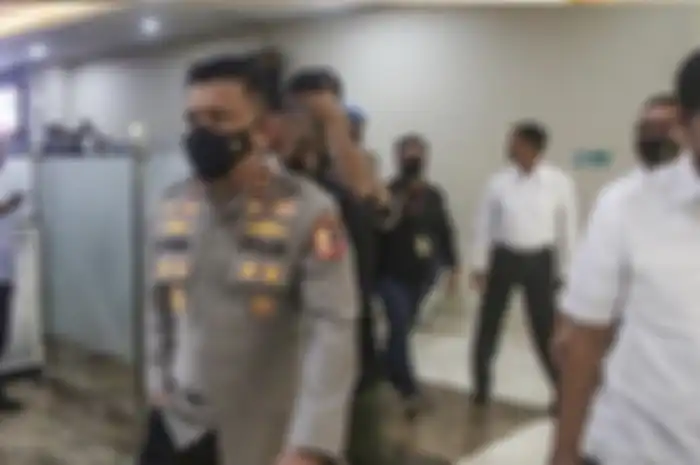 Irsus Polri punya bukti Ferdy Sambo sengaja rusak TKP penembakan Brigadir J. Pantas Kapolri langsung copot jabatan Kadiv Propam.