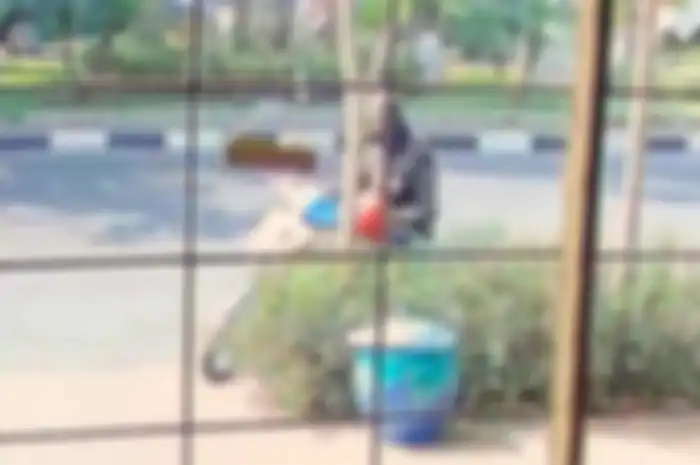 Tangkapan Layar CCTV maling motor curi Honda BeAT dalam waktu 5 detik saja