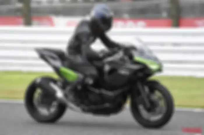 Motor baru Kawasaki Hybrid