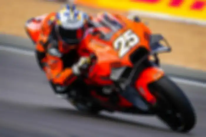 Raul Fernandez Sulit Percaya Diri Geber KTM RC16, Enggan Pikirkan RNF Aprilia