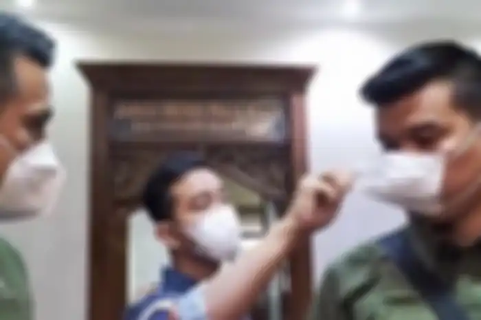 Begini alasan Wali Kota Solo Gibran Rakabuming enggan buka foto wajah korban pemukulan Paspampres. Komandannya kalang kabut. 