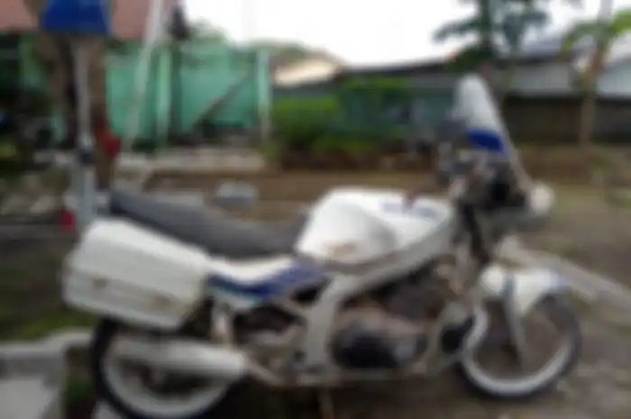 Lelang moge Suzuki GS500 mulai dari Rp 3 jutaan, bekas motor dinas PM, nih.