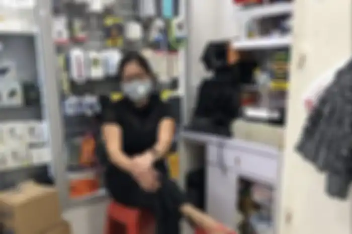 Mariana Ahong emak-emak pencuri coklat di Alfamart ternyata pemilik bisnis mentereng di BSD. Foto tampangnya dibongkar habis-habisan.