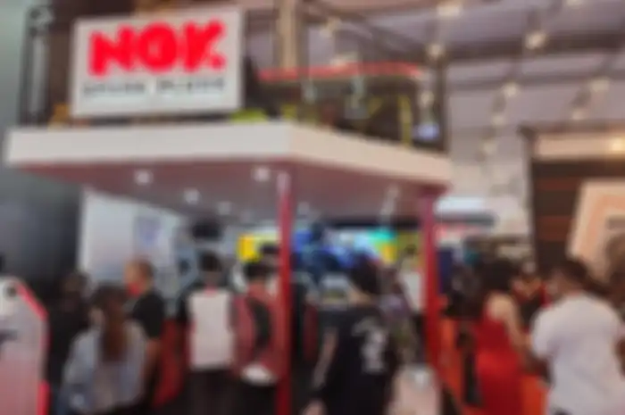 Daftar dan juga harga busi motor yang dijual pada booth NGK di GIIAS 2022