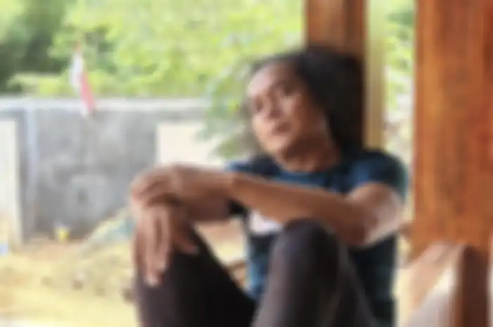 Deolipa Yumara coba merayu Kabareskrim Komjen Agus dengan cara begini. Sang pengacara gondok disindir jenderal bintang 3. 